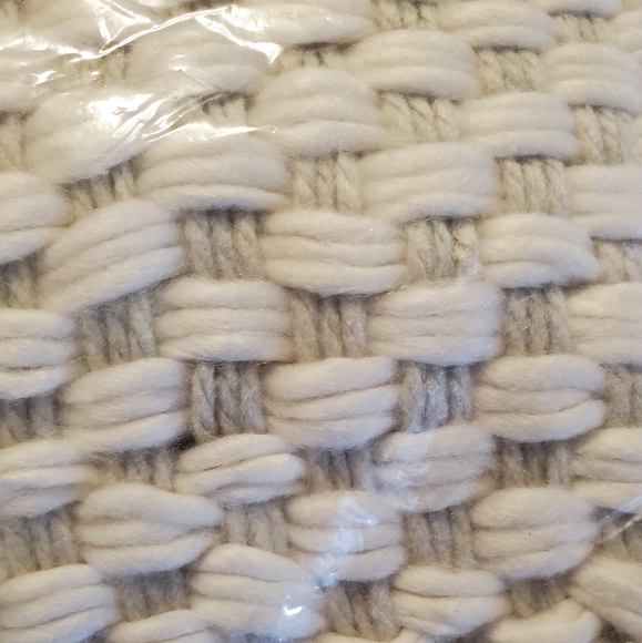 Anthropologie Ashleigh Basketwoven Scarf - Picture 6 of 7